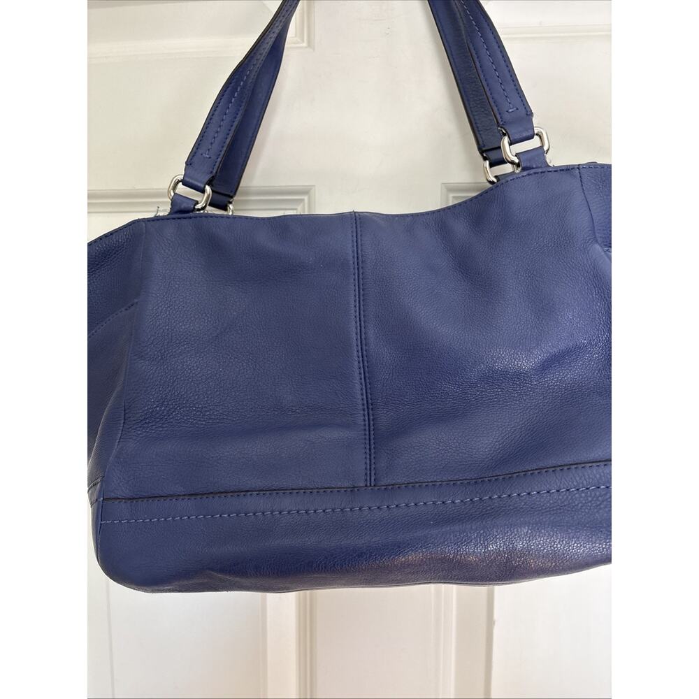 Coach Carrie Tote Blue Pebbled Leather Shoulder Bag F23284 green lining 2 handle - Picture 5 of 12